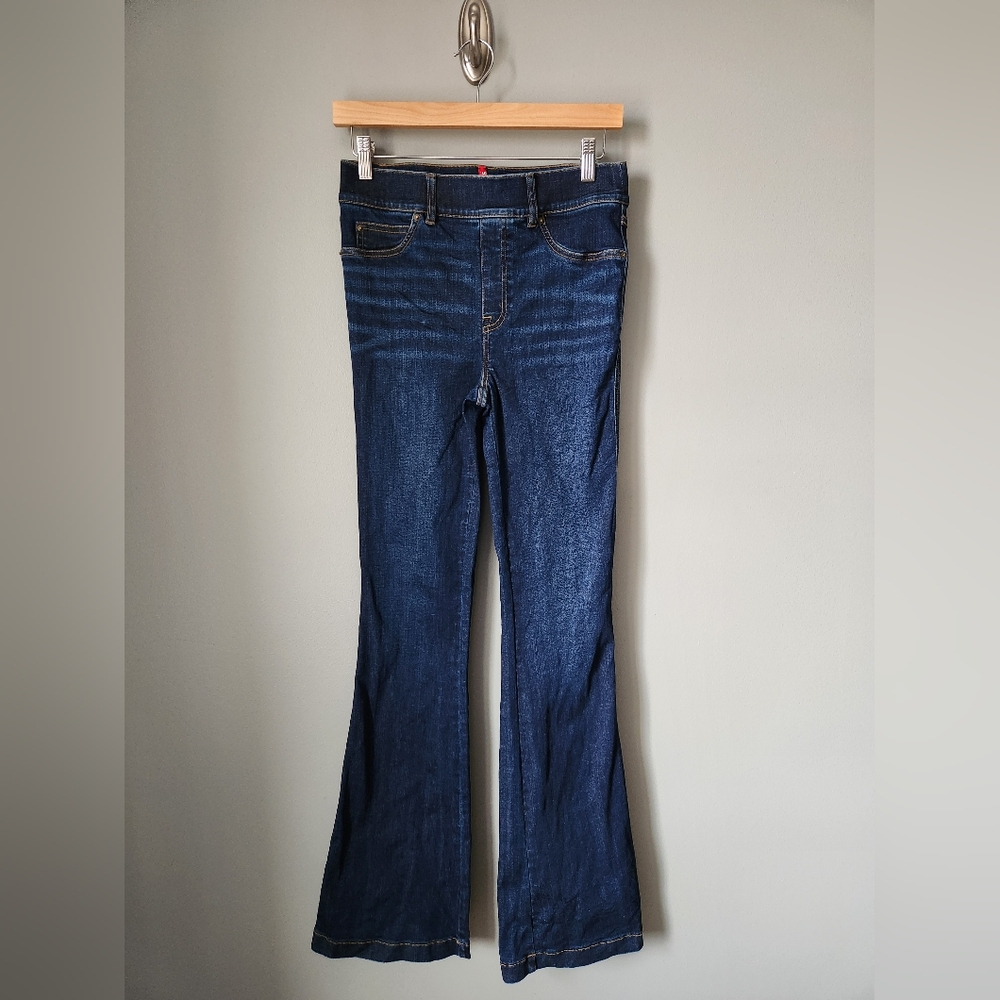 Spanx Pull On Flare Jeans Midnight Shade Size Small